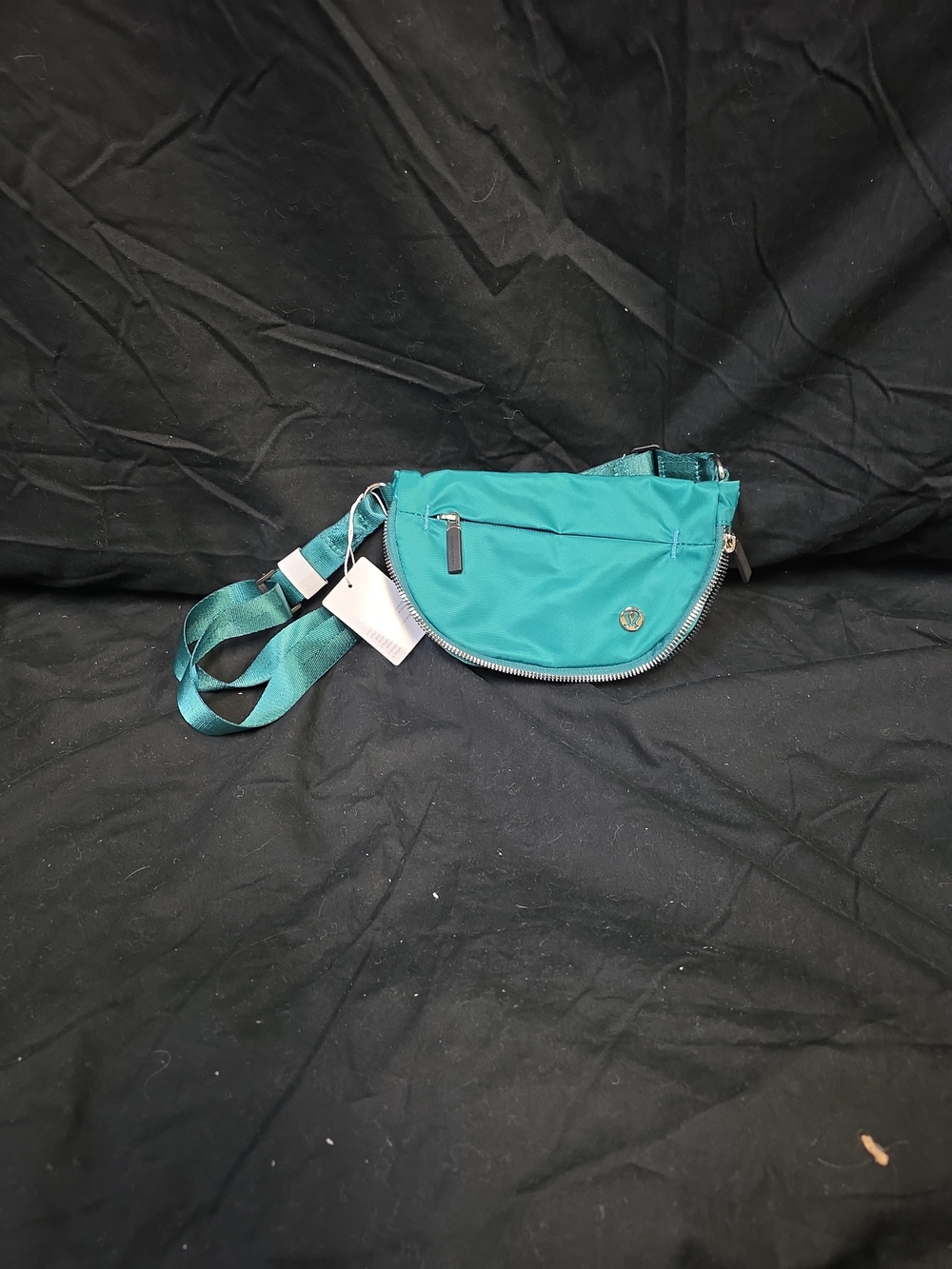 lululemon athletica Teal Crossbody Belt Bag - Picture 2 of 4